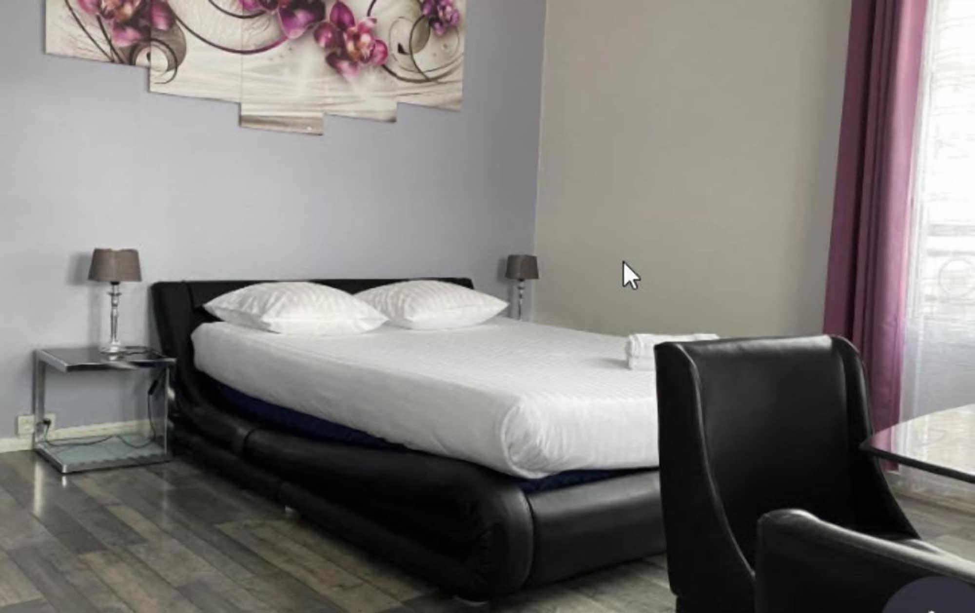 Logis Hotel Du Cirque Troyes Centre Historique Kültér fotó
