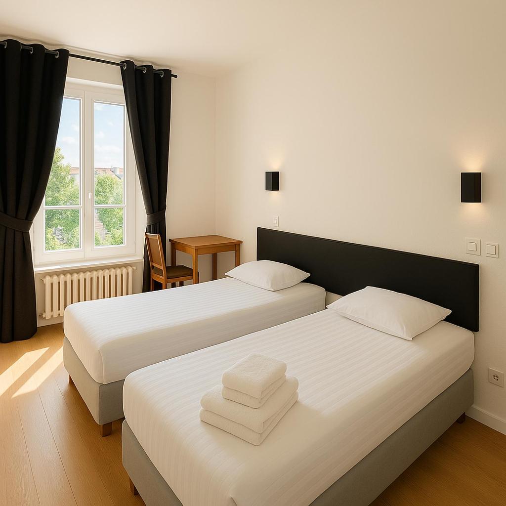 Logis Hotel Du Cirque Troyes Centre Historique Kültér fotó