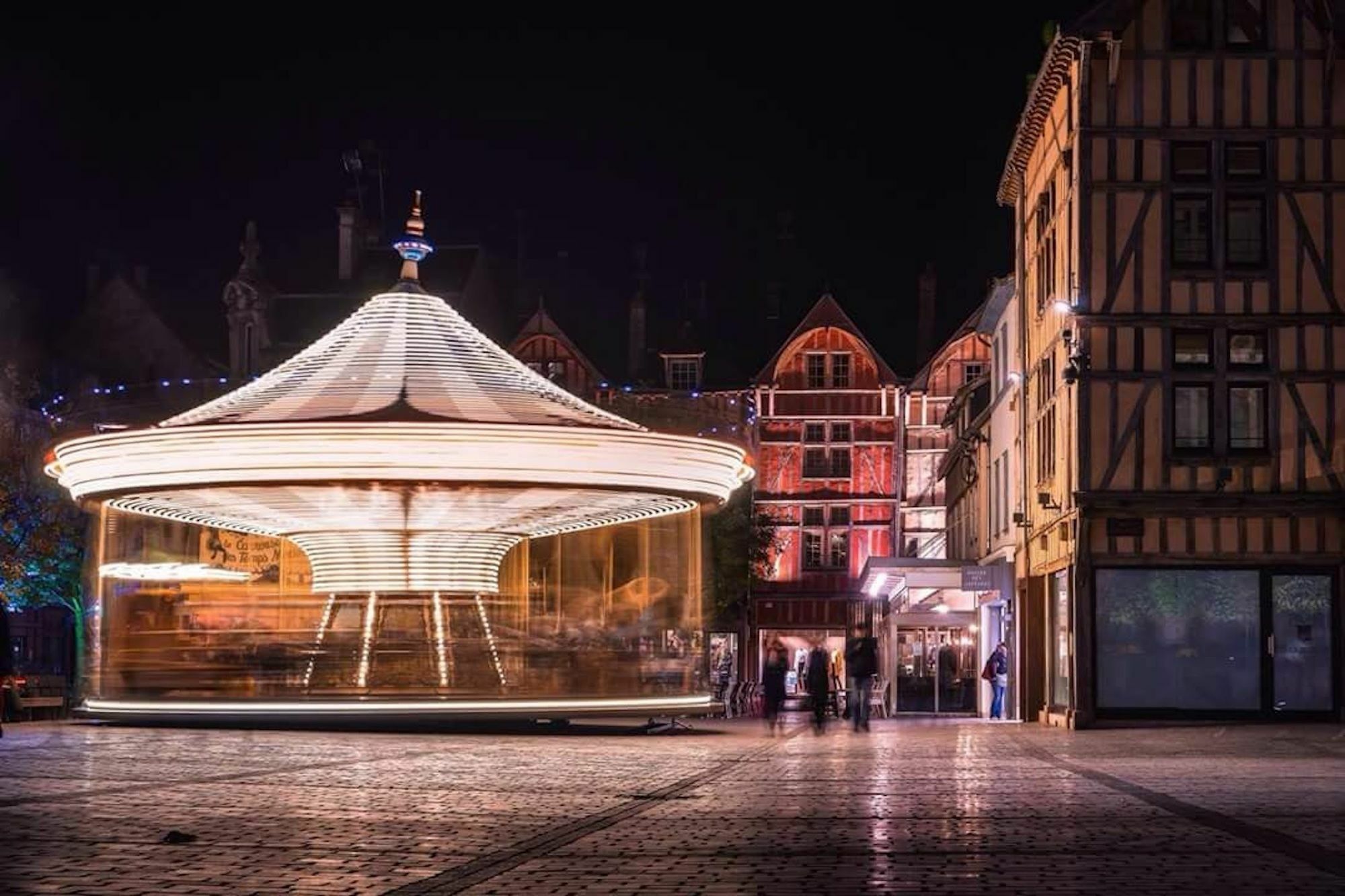 Logis Hotel Du Cirque Troyes Centre Historique Kültér fotó