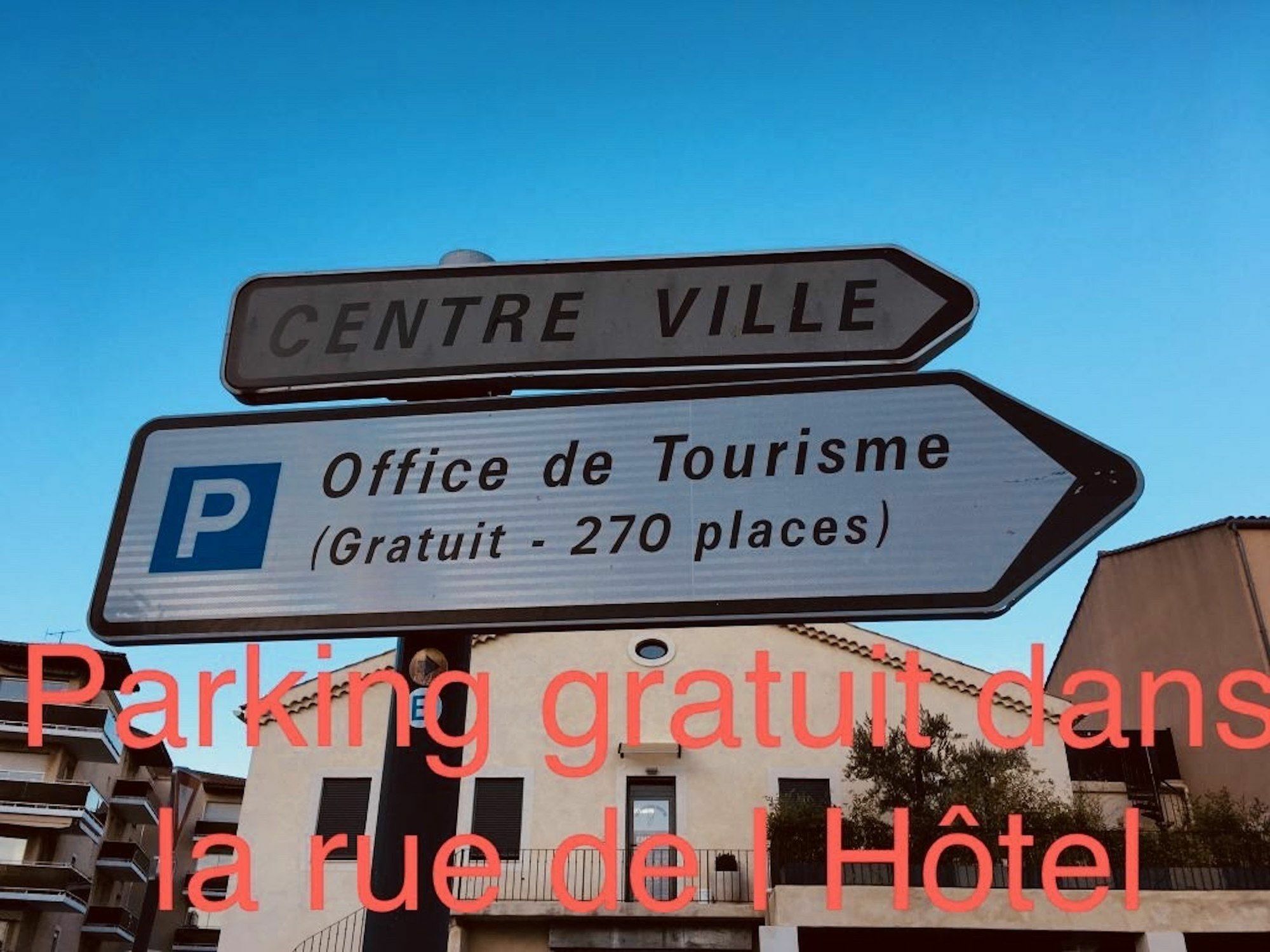 Logis Hotel Du Cirque Troyes Centre Historique Kültér fotó